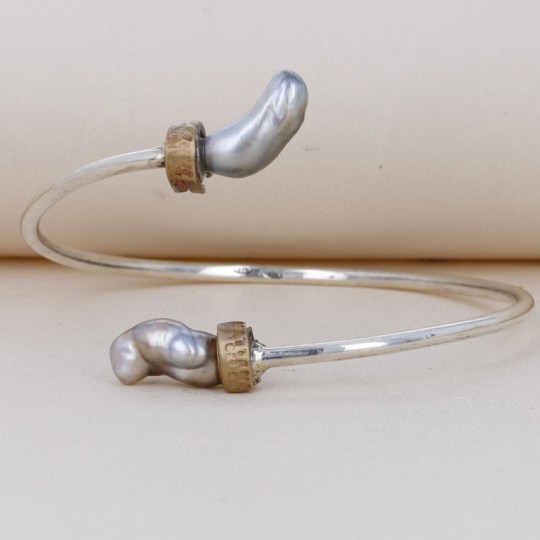 Bracelet with Tahiti Keshi Pearls