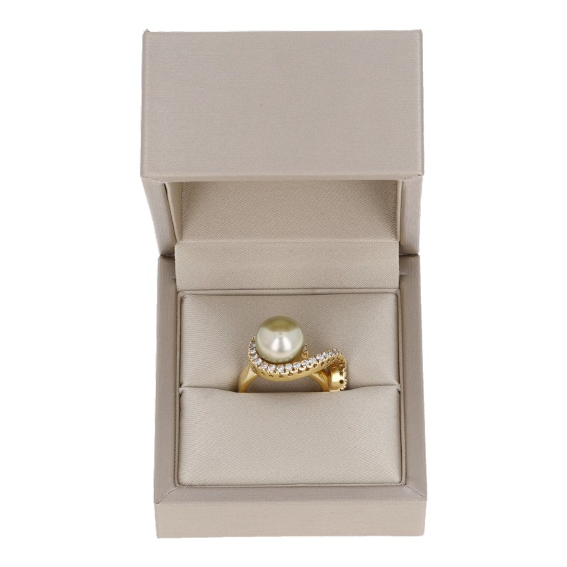 Anello con Perla di Tahiti e Brillanti