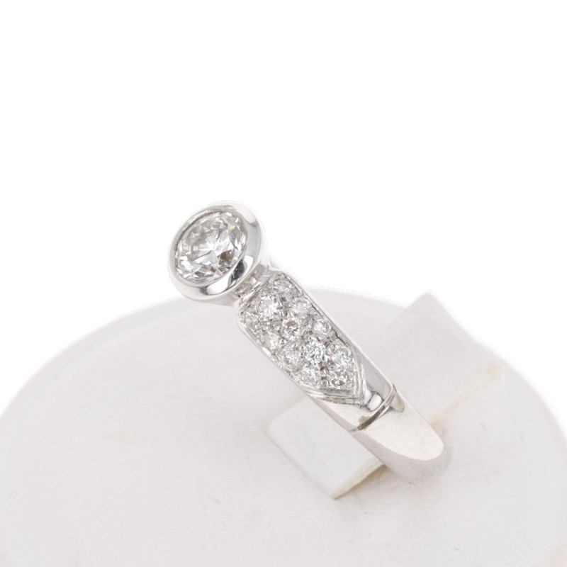 White Gold Ring with Diamonds