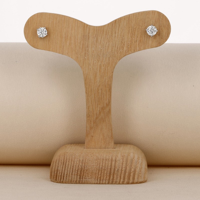 Earrings in Lobo di Moissanite Synthetic