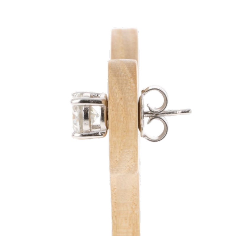 Earrings in Lobo with synthetic Moissanite