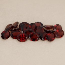 Offer Lot 19 Pietre Granato Oval