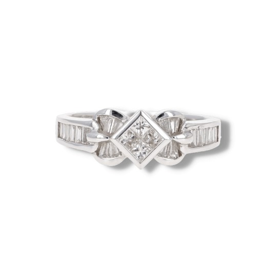 White gold ring with diamonds 0.71 ct.