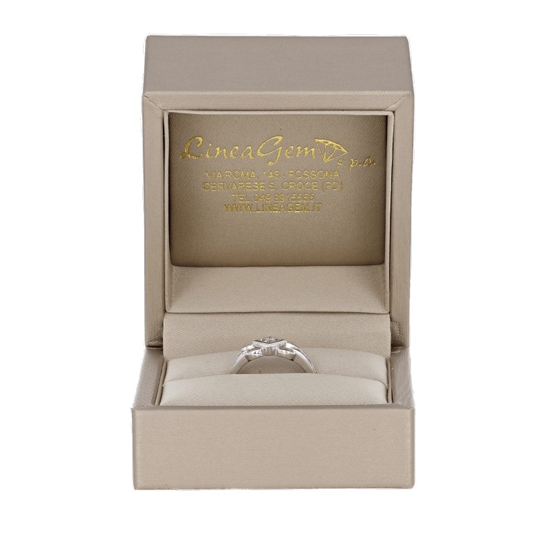 White gold ring with diamonds 0.71 ct.
