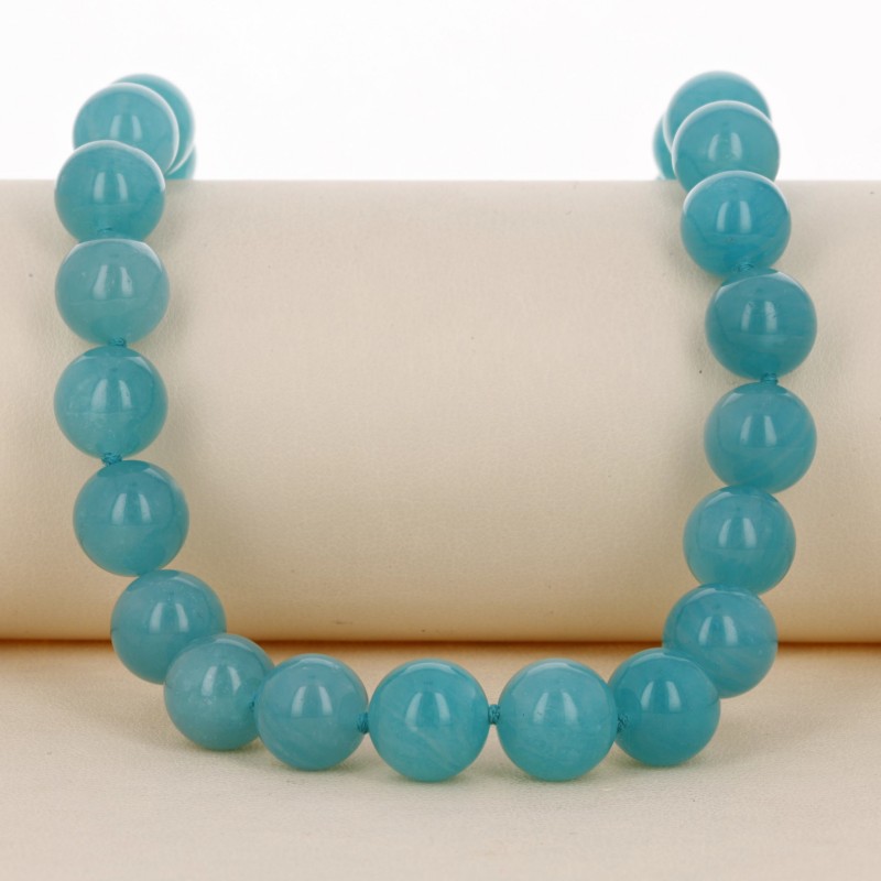 Necklace of Spherical Amazon Liscia