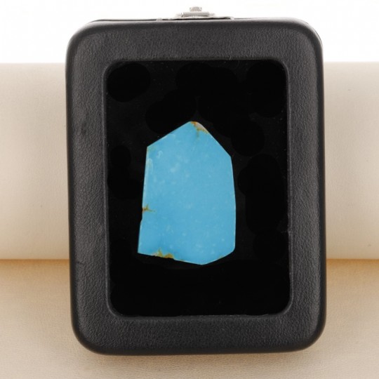 Gemstone Sectional semiigree of turquoise CØ 36.9x25 mm