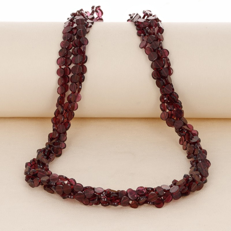 Torchon 5 Strands of Granate Round Plate