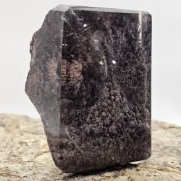 Semigrezzo di Quarzo con Lodolite