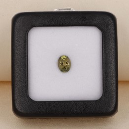Gemstone of Tourmaline Oval green 1,928 ct.