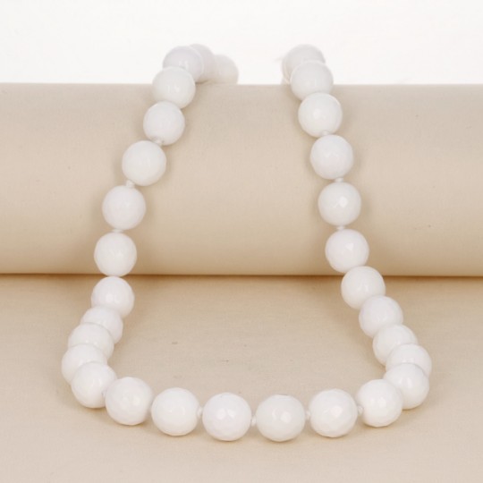 Necklace in Agata Bianca Sferica Sfaccettata