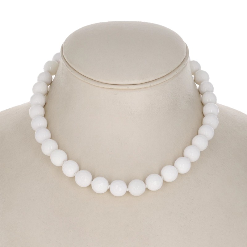 Necklace in Agata Bianca Sferica Sfaccettata