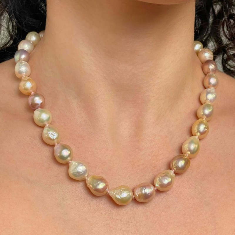 Multicolor Pearl Necklace Barocche with Nucleo