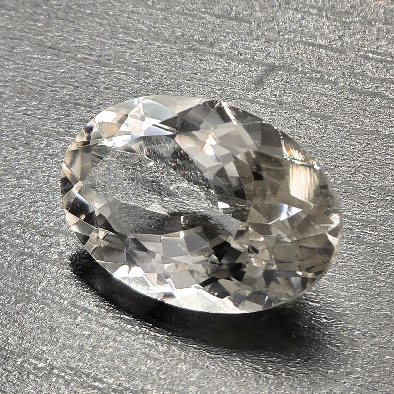 Stone Topaz Colorful Oval Faccettato