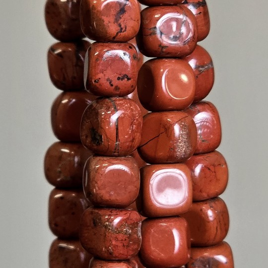 Strand Diaspro red cube Ø 9 / 9.5 mm
