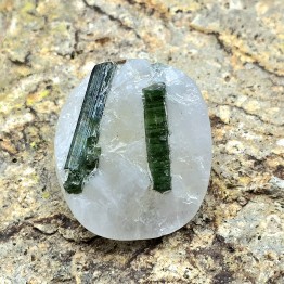 Green Tormaline Stone on Semigrezzo Quartz