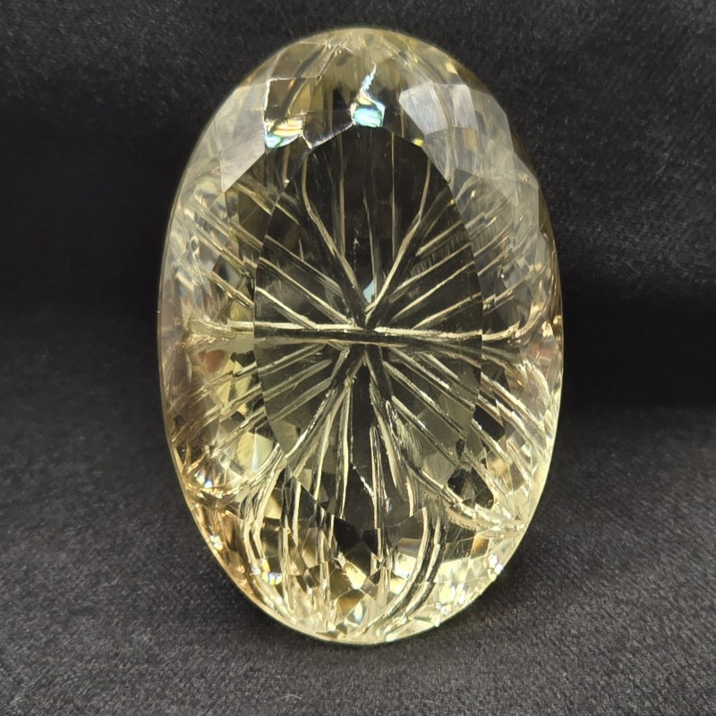 Stone of Quartz Lemon Fumè Incisa Oval Ct. 61,31