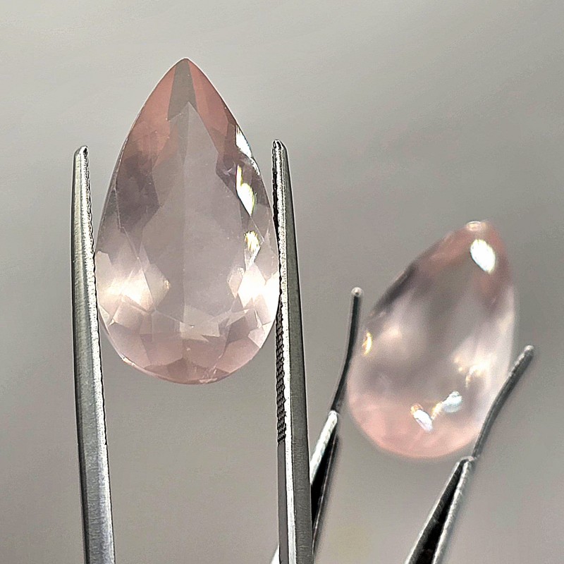 Coppia Pietre di Quarzo Rosa a Goccia Ct. 25,544