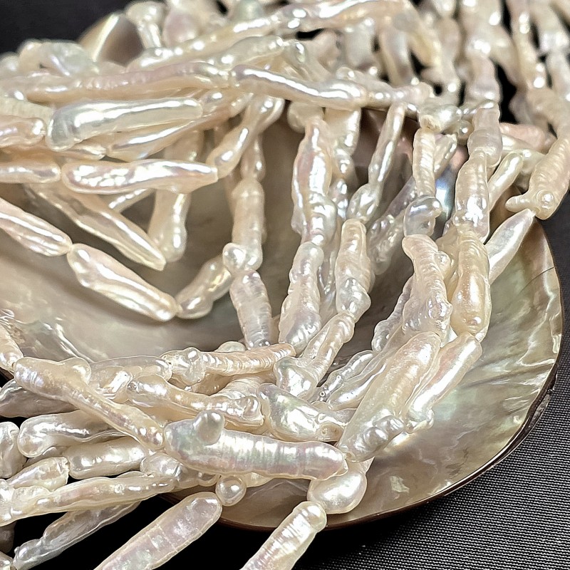 Natural Pearl Wire in Dragons ø 5/6,5 mm