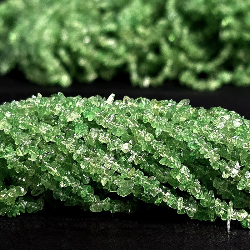 Tsavorite Wire in Chips ø 2.5/5 mm