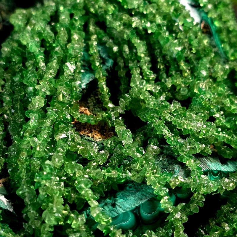 Tsavorite Wire in Chips ø 2.5/5 mm