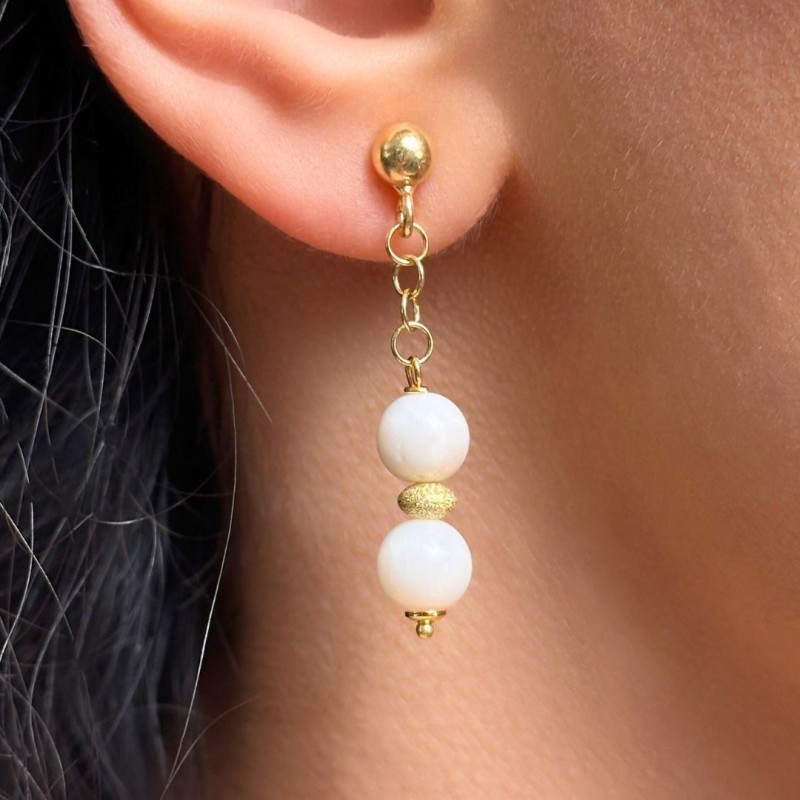 Earrings with rosé white coral