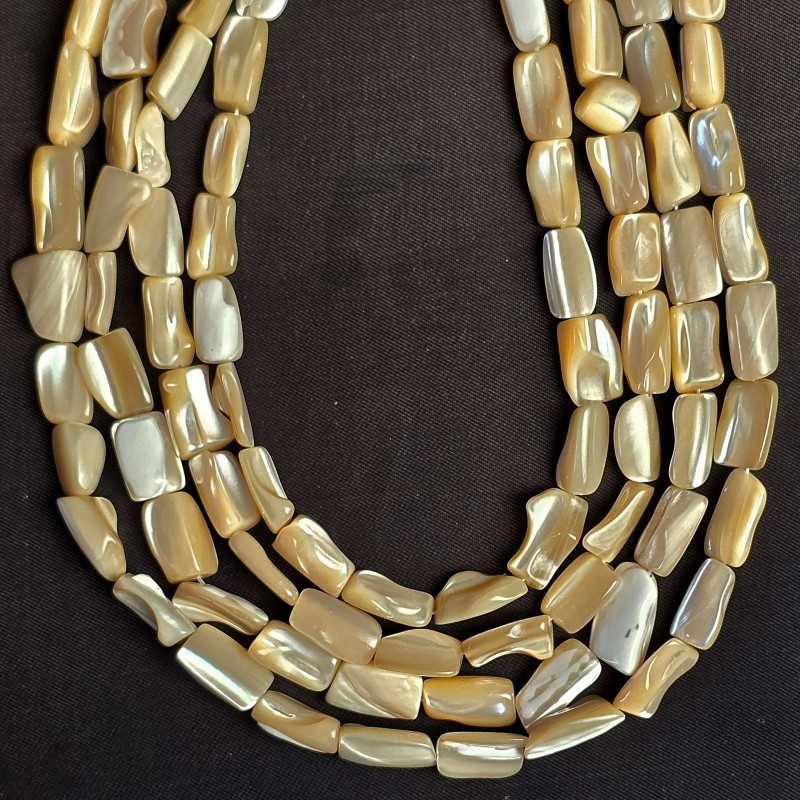 Strand Mother of Pearl Beige Fantasy Shape