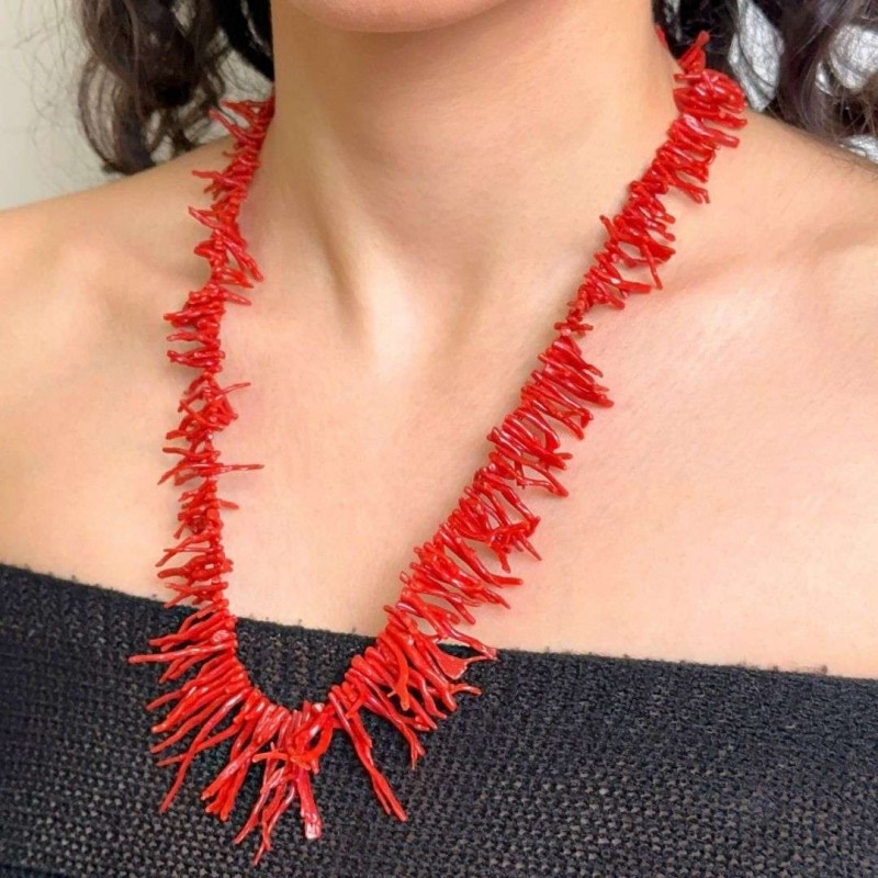 Collana di Corallo Rosso Intenso a Rametti Sottili ø 7/35 mm