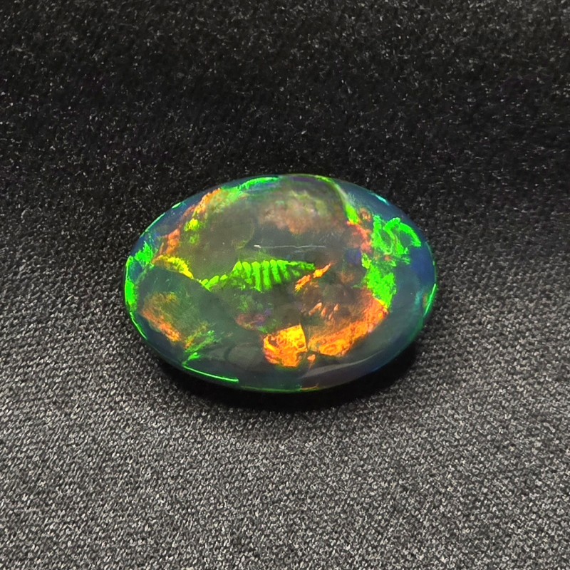 Pietra di Opale Etiope Nero Cabochon Ovale Ct. 5,46