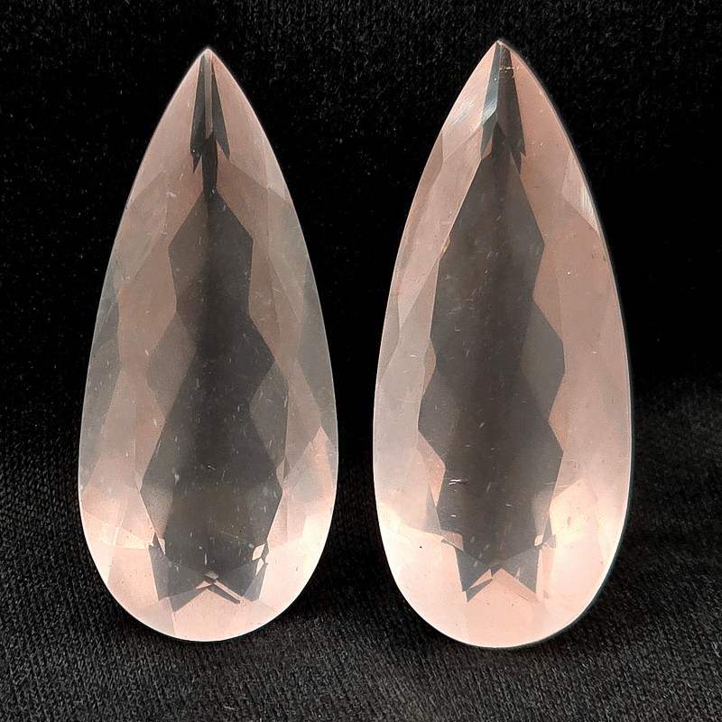 Pair of Stones of Rose Quartz in Goccia 40,98 Ct.
