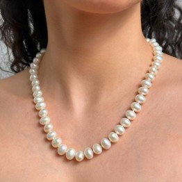 Crewneck necklace of Pearl Potatoes Ø 9 / 9.5 mm