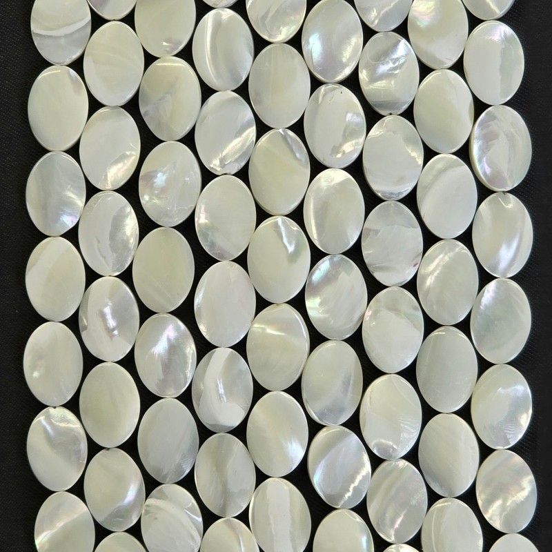 White Mother of Pearl Wire Oval Plate ø 14 x10 mm