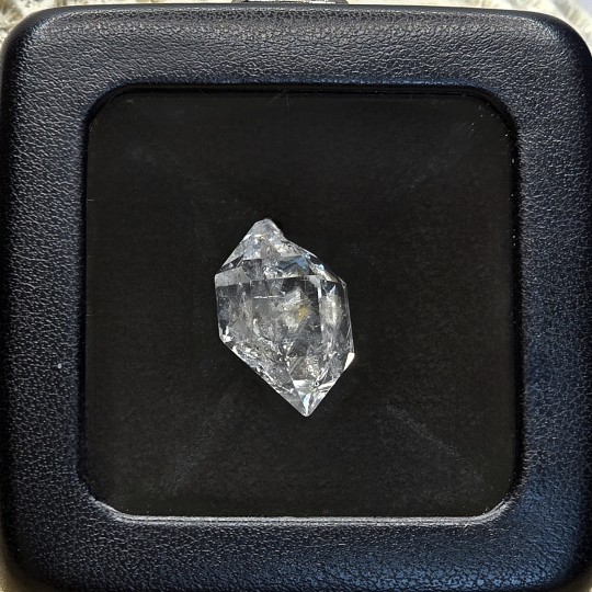 Gemstone of Rock Crystal Quartz Biterminate (Herkimer)