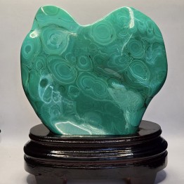 Stone of Malachite Semigrezza with Wood Base ø 20x19 cm