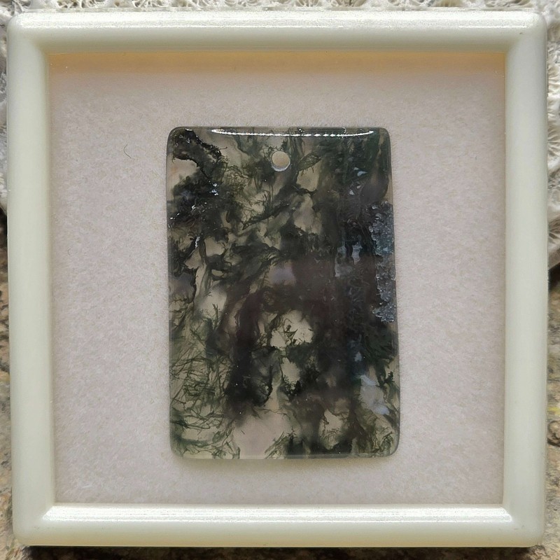 Gemstone of rectangular mulled agate 49.38 ct.