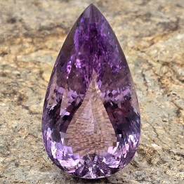 Stone of Amethyst in Goccia Sfaccettata 602,15 Ct.