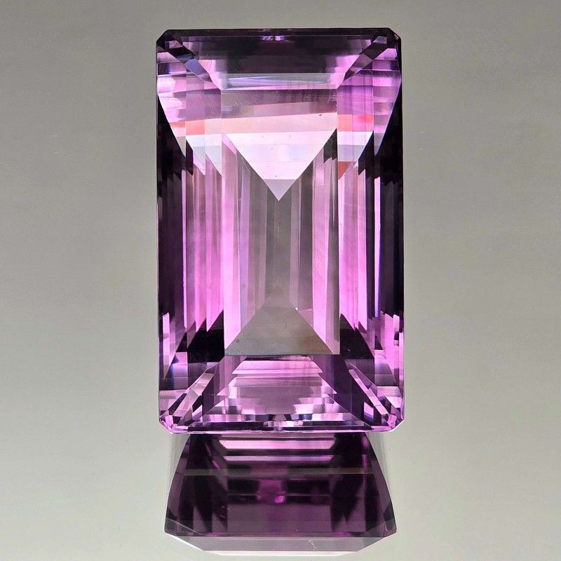 Stone of Amethyst Glicine Octagonale 265,04 Ct.
