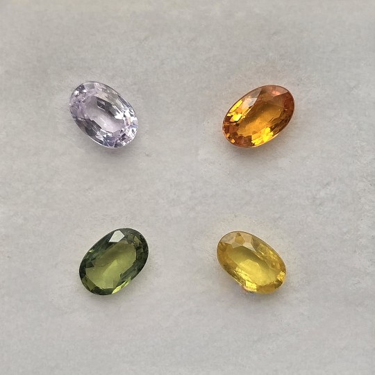 Offer Lot 4 Pietre di Zaffiro 2,24 Ct.
