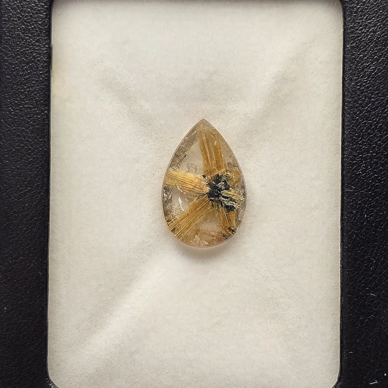 Pietra di Quarzo con Stella di Rutilo