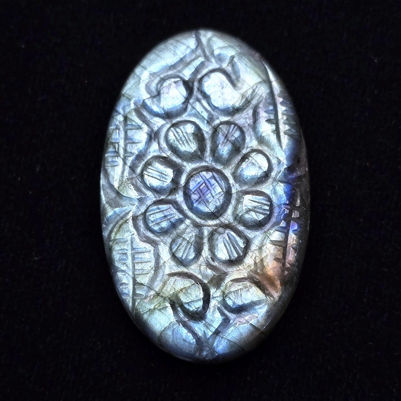 Pietra di Labradorite Grigia Ovale con Incisione Floreale ø 40,23x25,3 mm