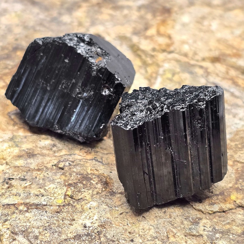 Offer Lot 2 Black Tormalina Grezzi