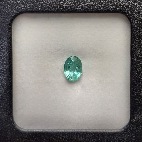 Stone of Emerald Oval 1,71 Ct.