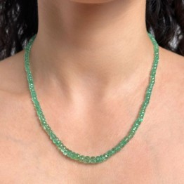 Emerald Necklace in Washer 71 Ct.