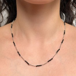 Black Spherical Spinel Collier