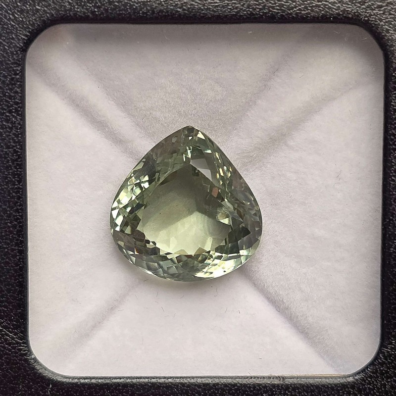Pietra di Prasiolite a Goccia Bombata 22,93 Ct.