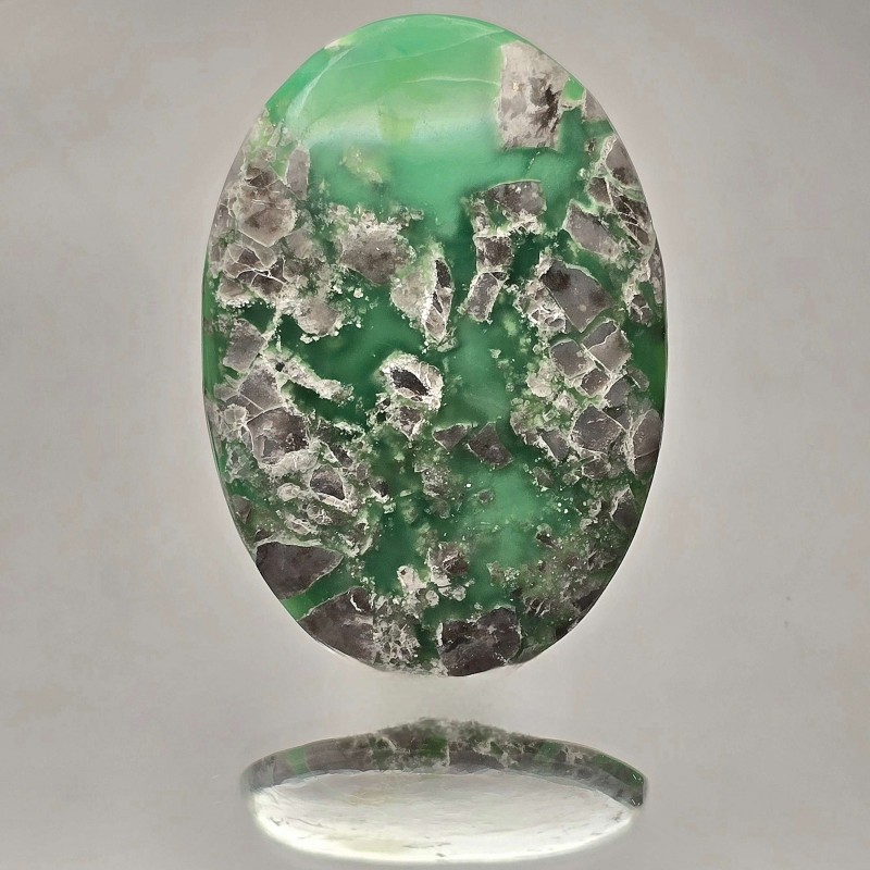 Stone of Variscite Cabochon Oval 116,47 Ct.