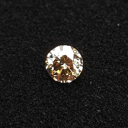Pietra di Diamante Fancy Leggermente Giallo Taglio Brillante