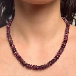 Conchiglia Spiny Purple Necklace