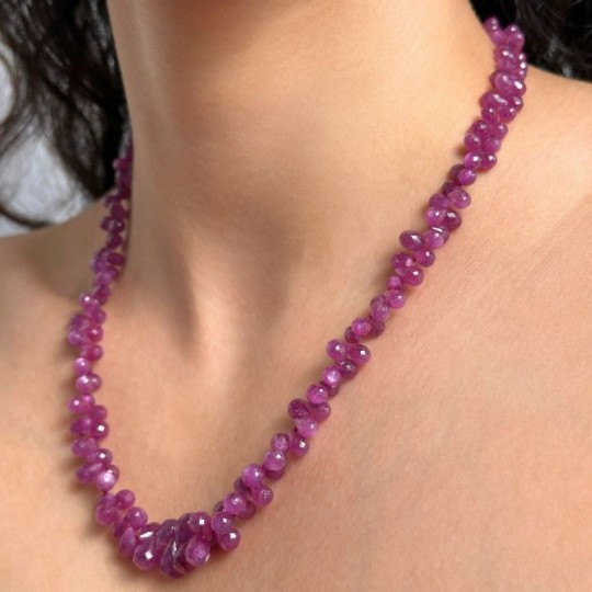Rubino Necklace in Goccia Briolette 190 Ct.
