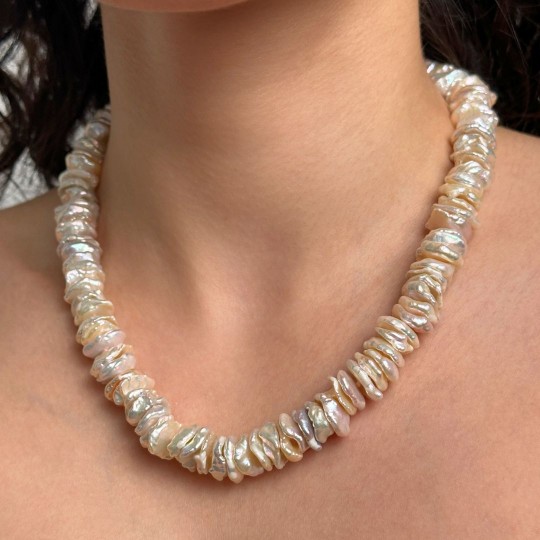 Multicolored pearl necklace