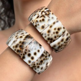Offerta 2 Bracciali Conchiglia di Ciprea
